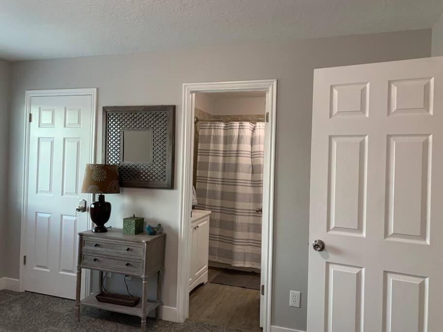 Rooms With A Mountain View Pleasant Grove Esterno foto