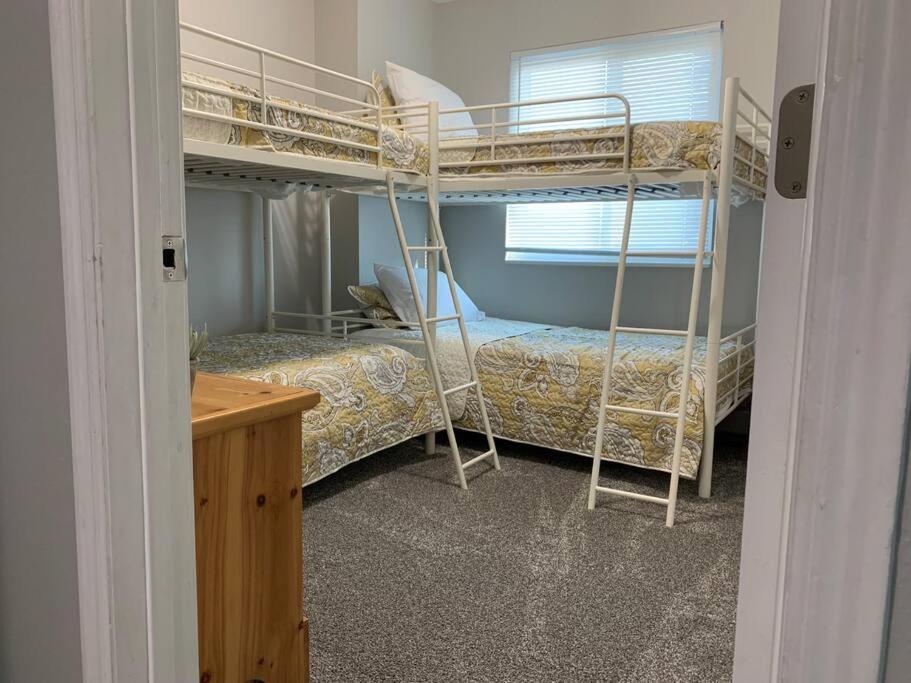 Rooms With A Mountain View Pleasant Grove Esterno foto